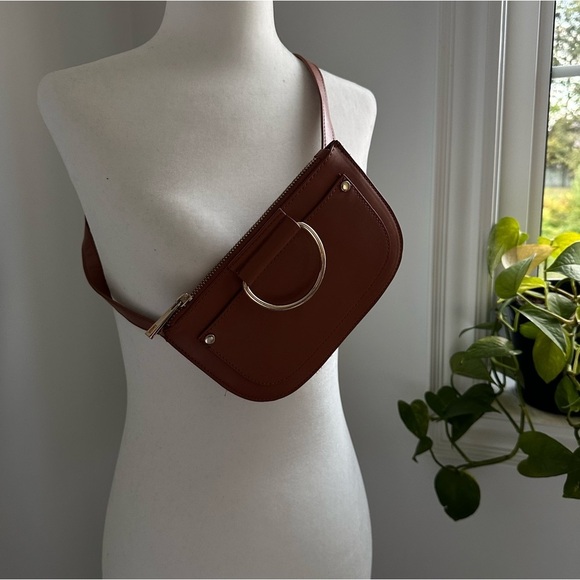 [Perfect Condition] - Belt bag with gold ring​​ - Picture 3 of 6